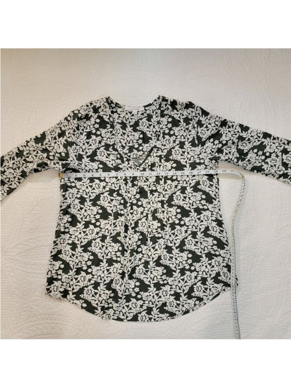 Fun2Fun Green Floral V-Neck Top Boho Flowy Rayon 3/4 Sleeve Small - Picture 6 of 10
